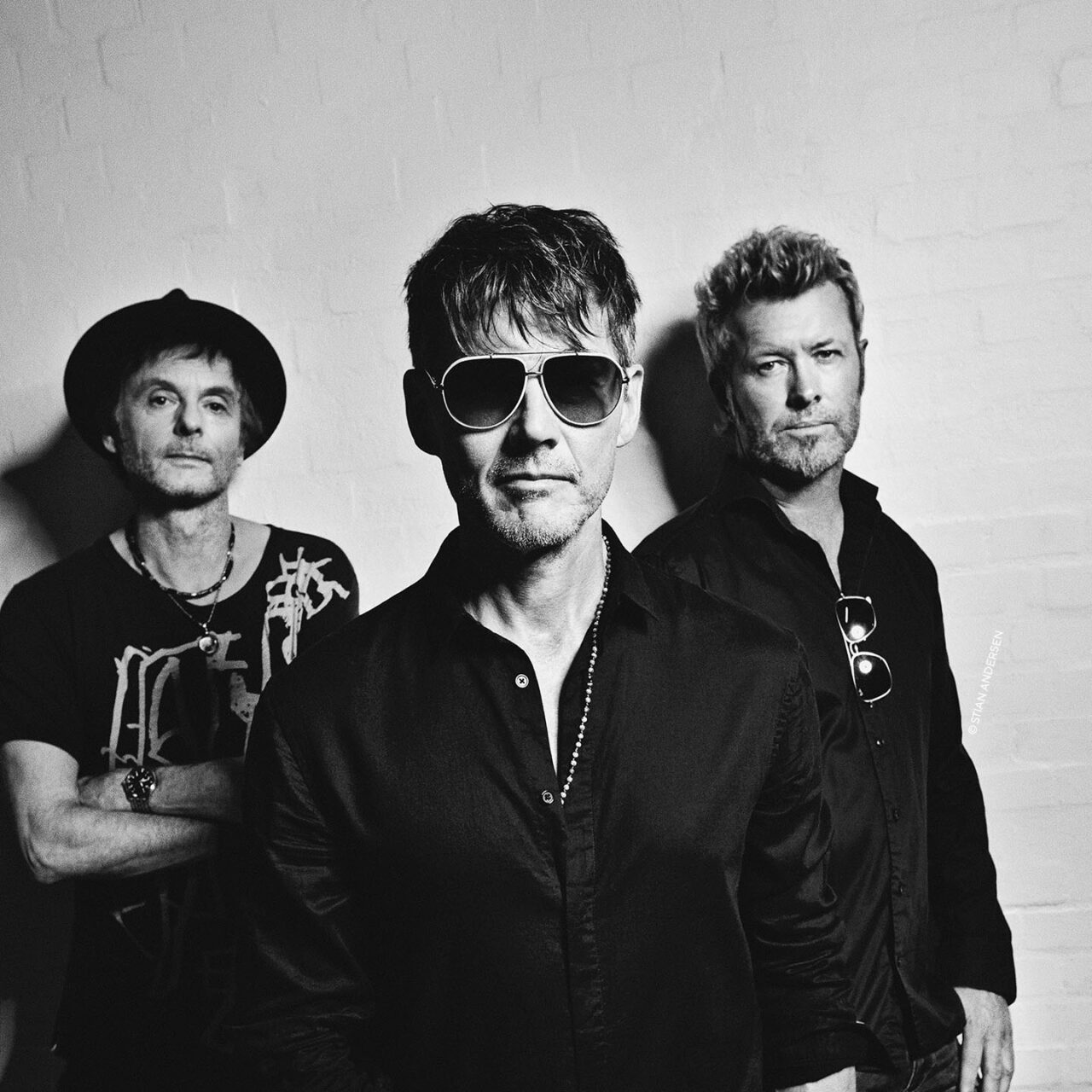 Группа a-ha в молодости. А ха википедия. Группа аха. Группа аха сейчас. Группа a-ha 1990.